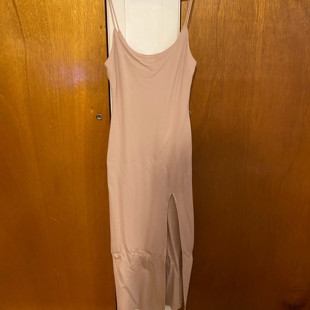 Sleek long dress!
